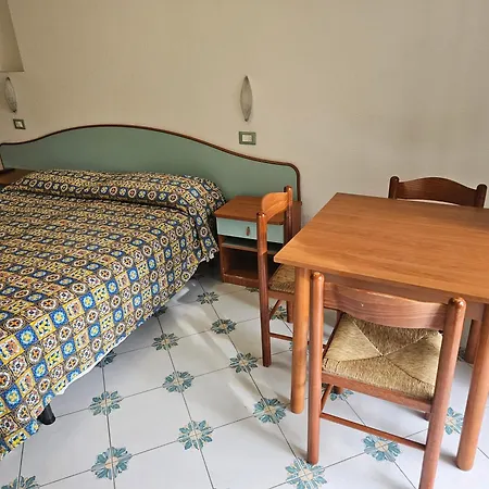 Апарт-готель Paco Benessere & Relax Forio (Isola d'Ischia)